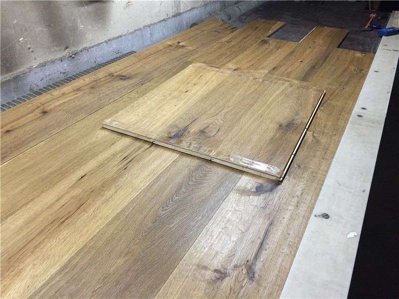Oak Wood Floor Inspection